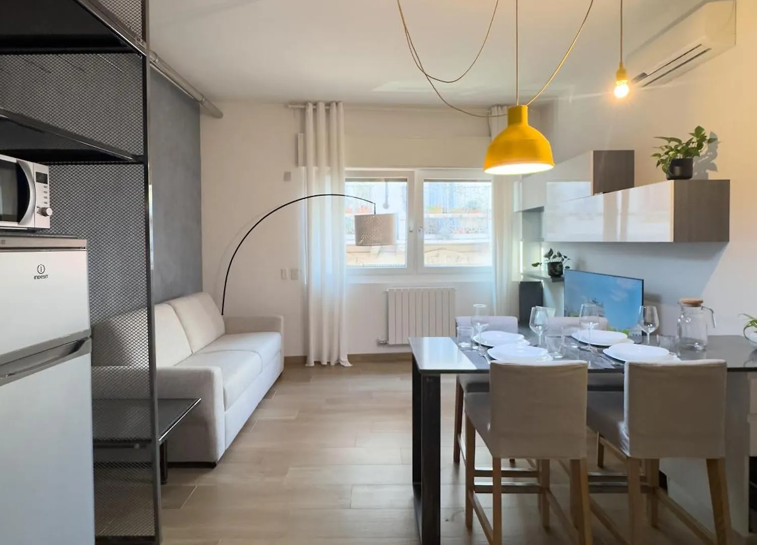 Bertini Apartment Milan 0*,  Italy